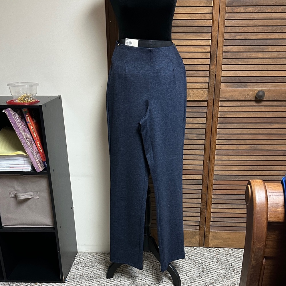 Dana Buchman Navy Straight Leg Pants